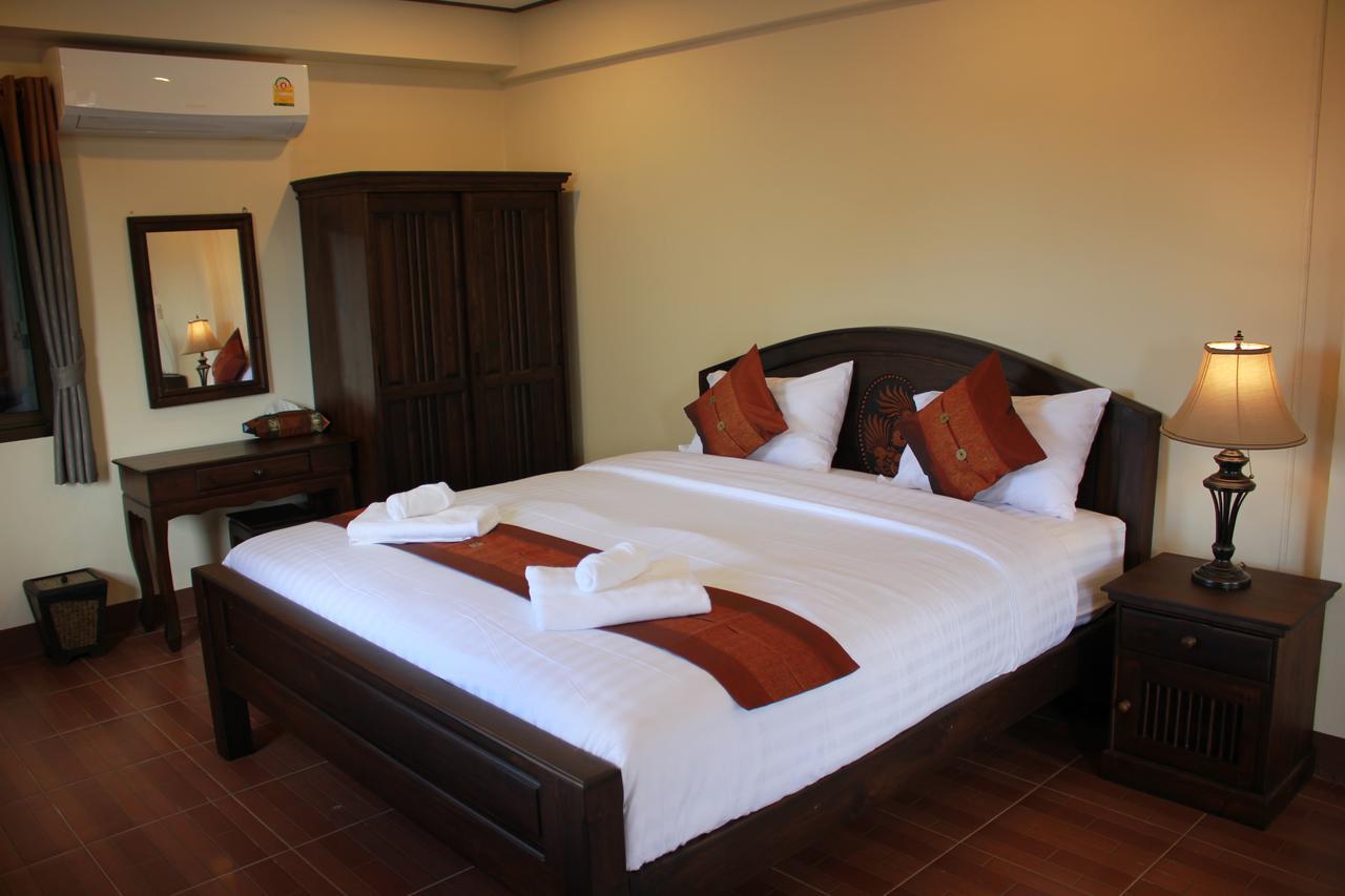 NanBaanKhun Hotel Luaran gambar