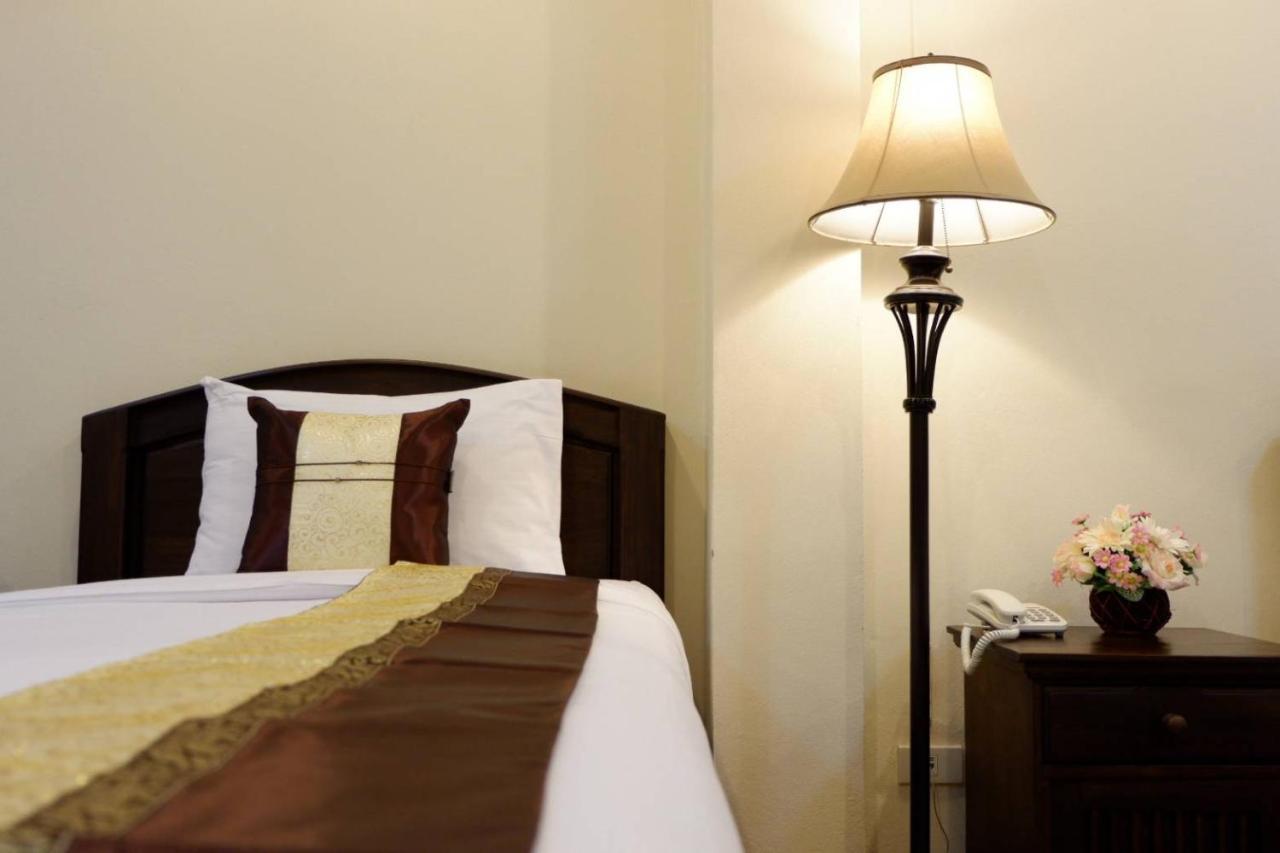 NanBaanKhun Hotel Luaran gambar