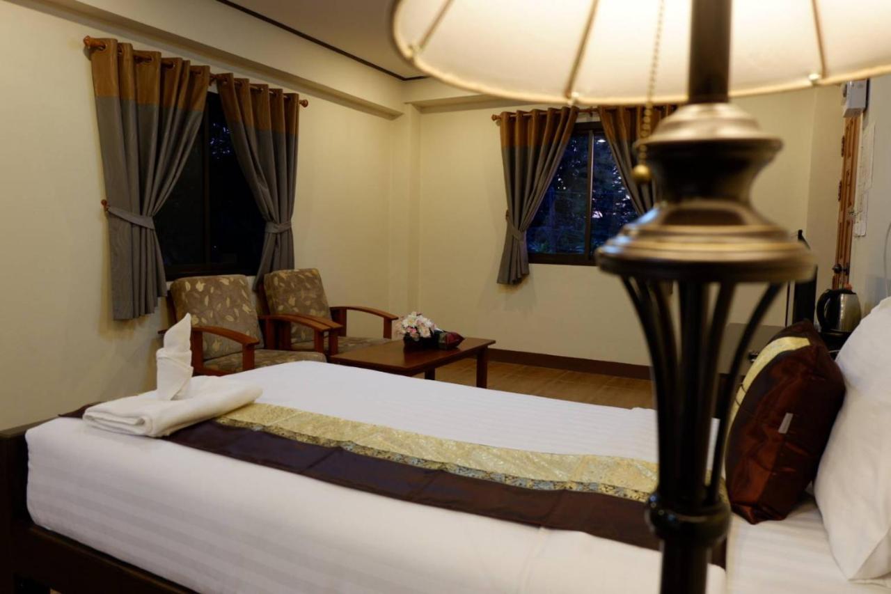 NanBaanKhun Hotel Luaran gambar