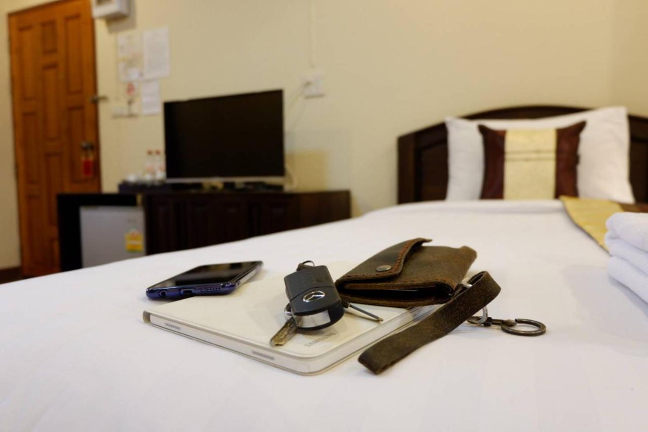NanBaanKhun Hotel Luaran gambar
