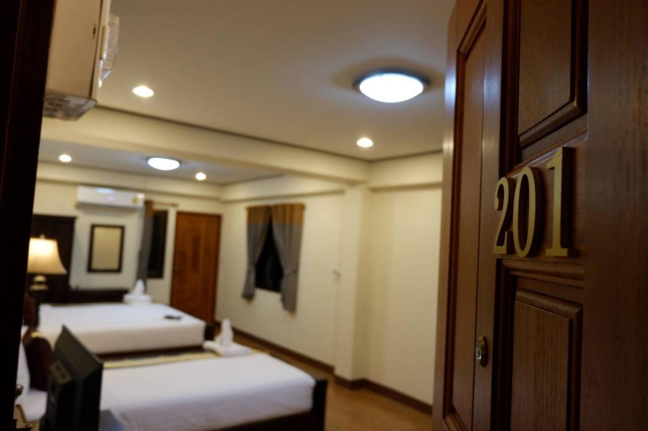 NanBaanKhun Hotel Luaran gambar