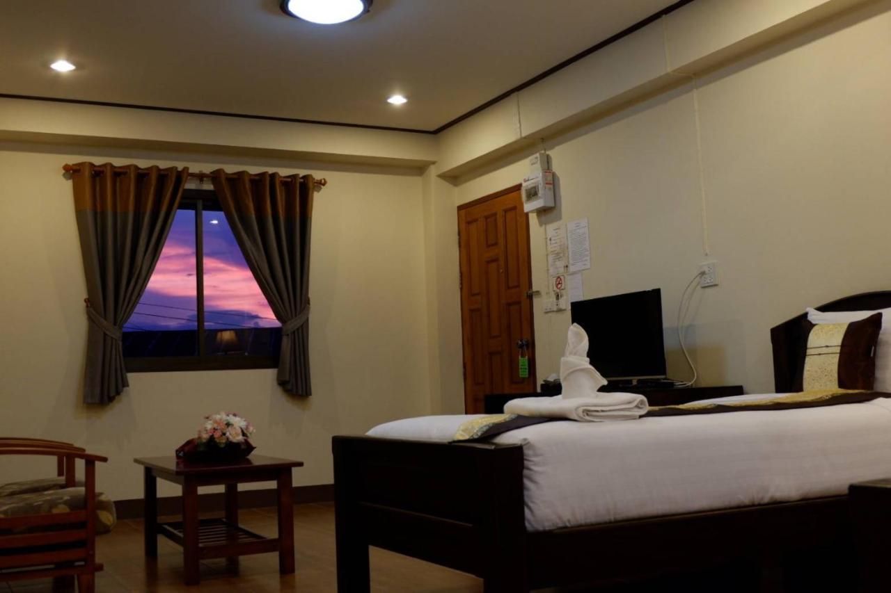 NanBaanKhun Hotel Luaran gambar