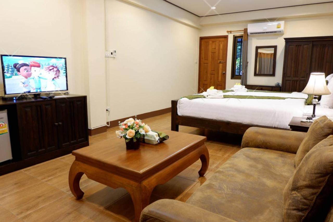 NanBaanKhun Hotel Luaran gambar