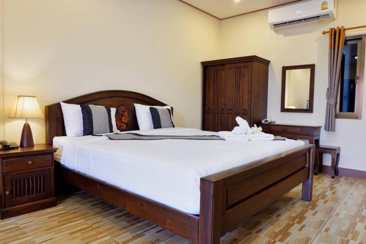 NanBaanKhun Hotel Luaran gambar
