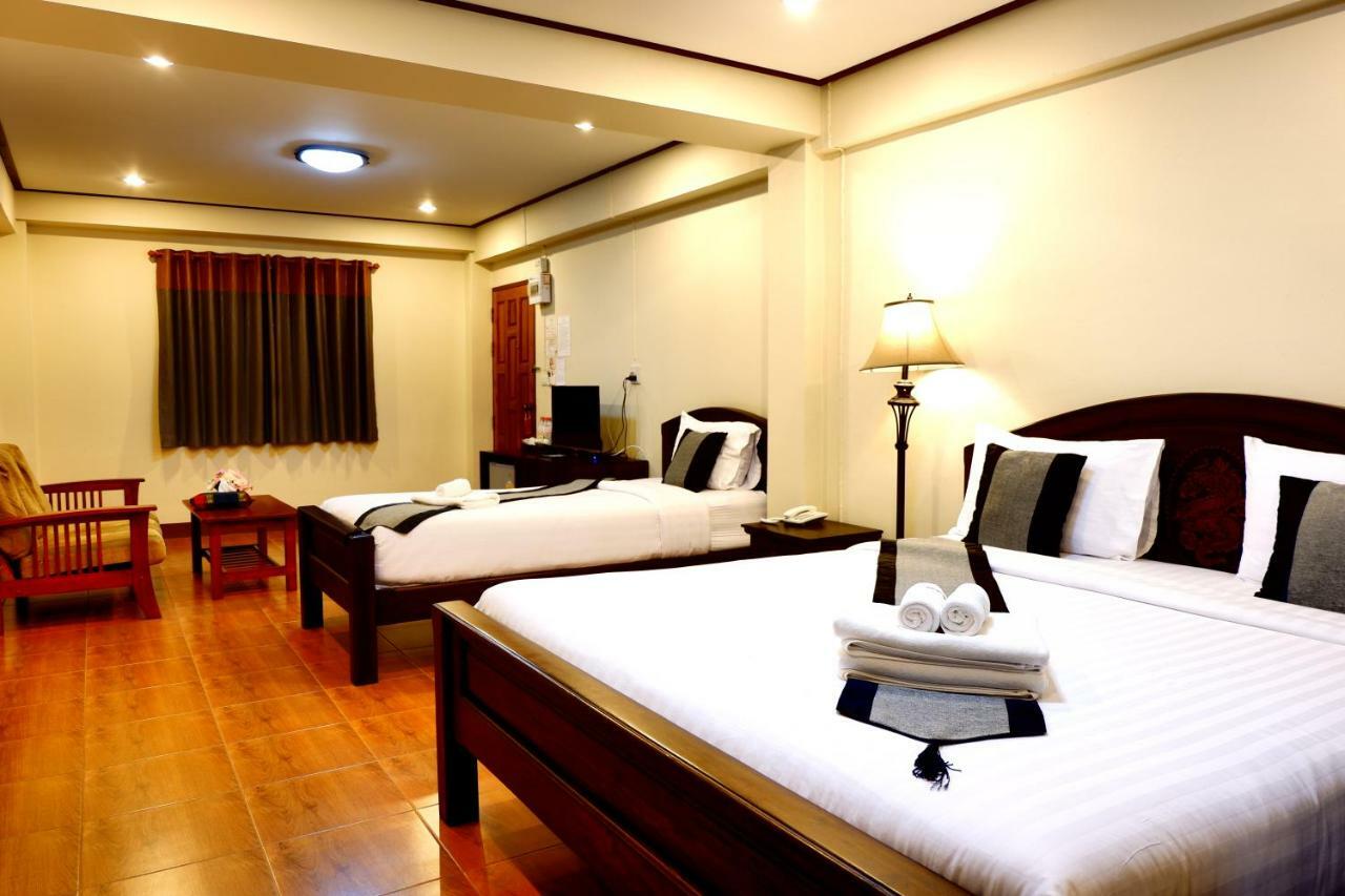 NanBaanKhun Hotel Luaran gambar
